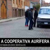 10 ANTISOCIALES ROBAN A UNA COOPERATIVA MINERA EN DOS VEHÍCULOS