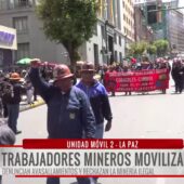 Mineros asalariados realizan marcha en La Paz exigiendo seguridad jurídica