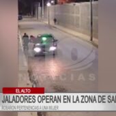 Robo en vehículo alarma a la comunidad de El Alto