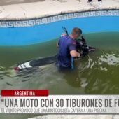 Una familia descubre su motocicleta en un lugar inesperado