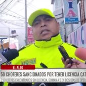 Sancionan a 50 choferes por incumplir normas de tránsito en la Ceja de El Alto